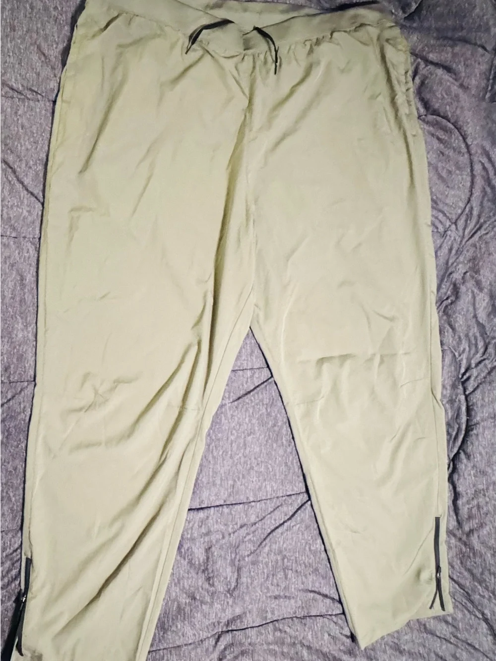 Old Navy Light Olive Green Jogger Sweatpants
